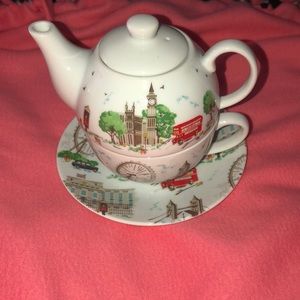 Cath Kidston “Tea for One” set: London White
